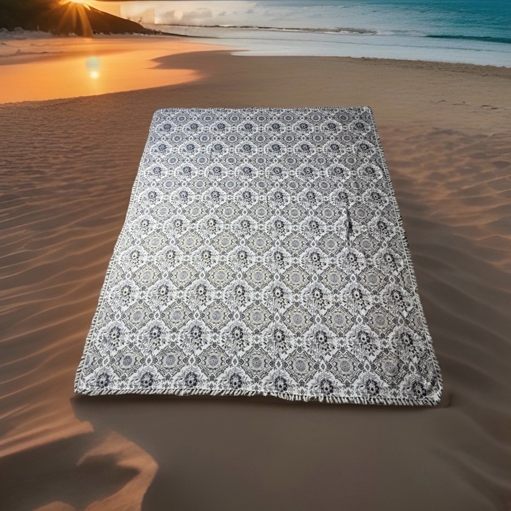 Vtg HUGE Elegant 95”x80” Woven Tapestry Blanket Throw Navy/White Reversible